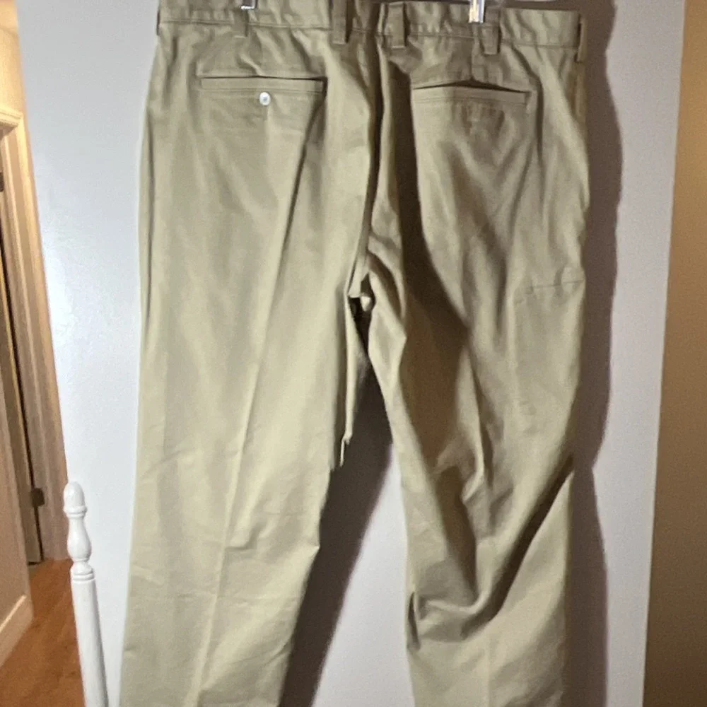 Duluth Trading Co. Flex Ballroom Khakis Men's Beige Twill‎ Stretch Relaxed 44W